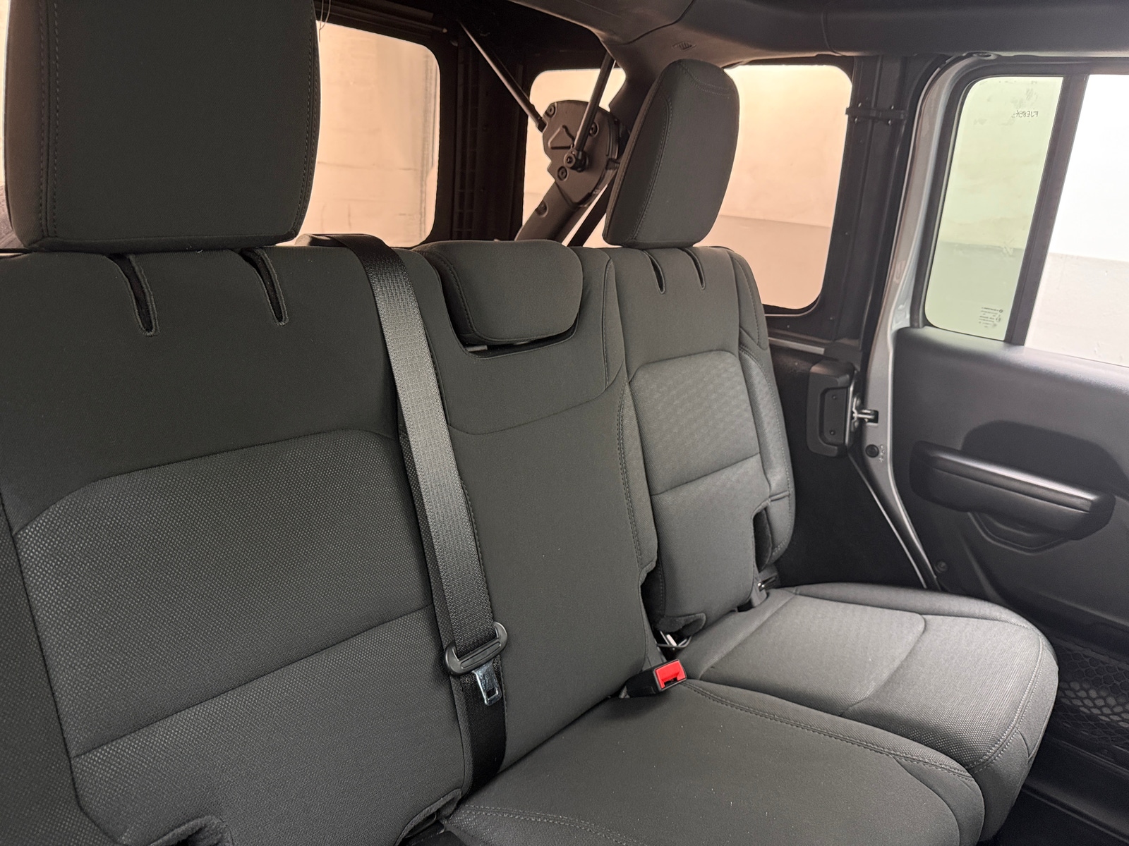 Thumbnail: 2020 Jeep Wrangler - 6