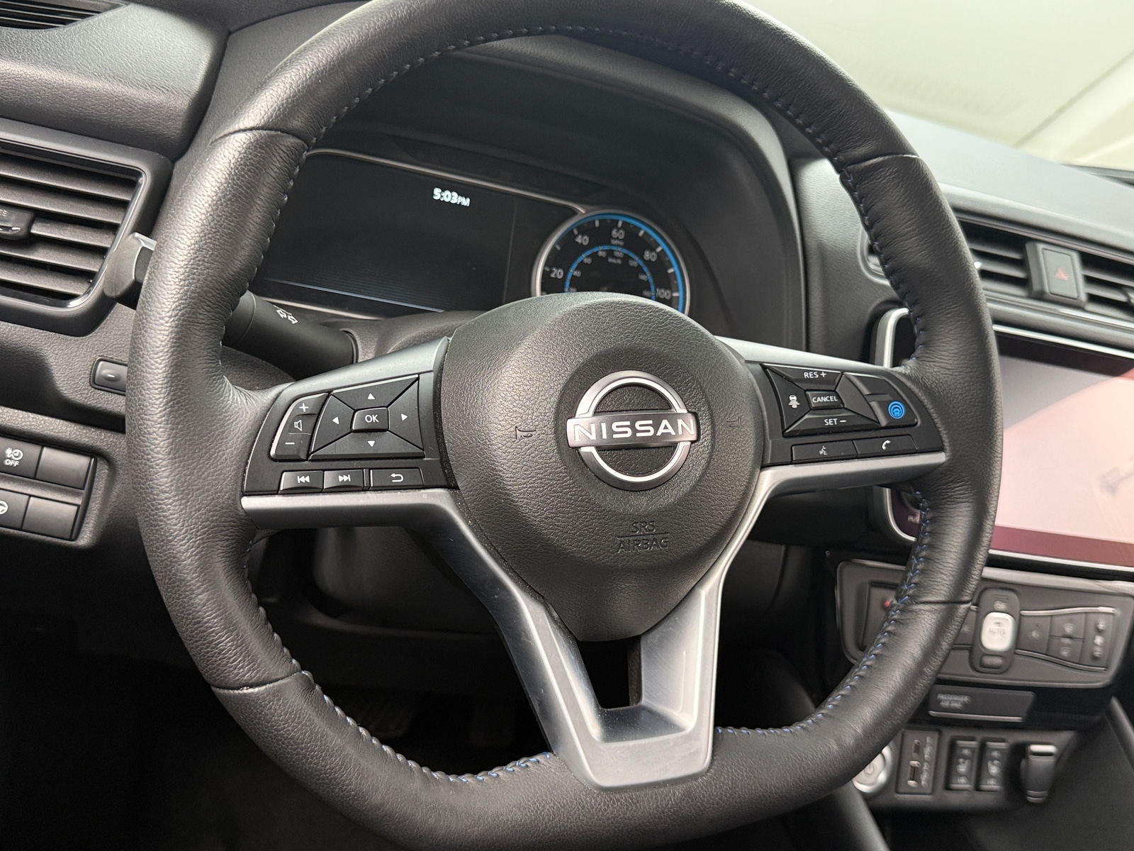 Thumbnail: 2024 Nissan Leaf - 5