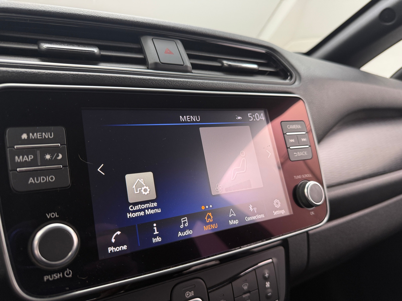 Thumbnail: 2024 Nissan Leaf - 4