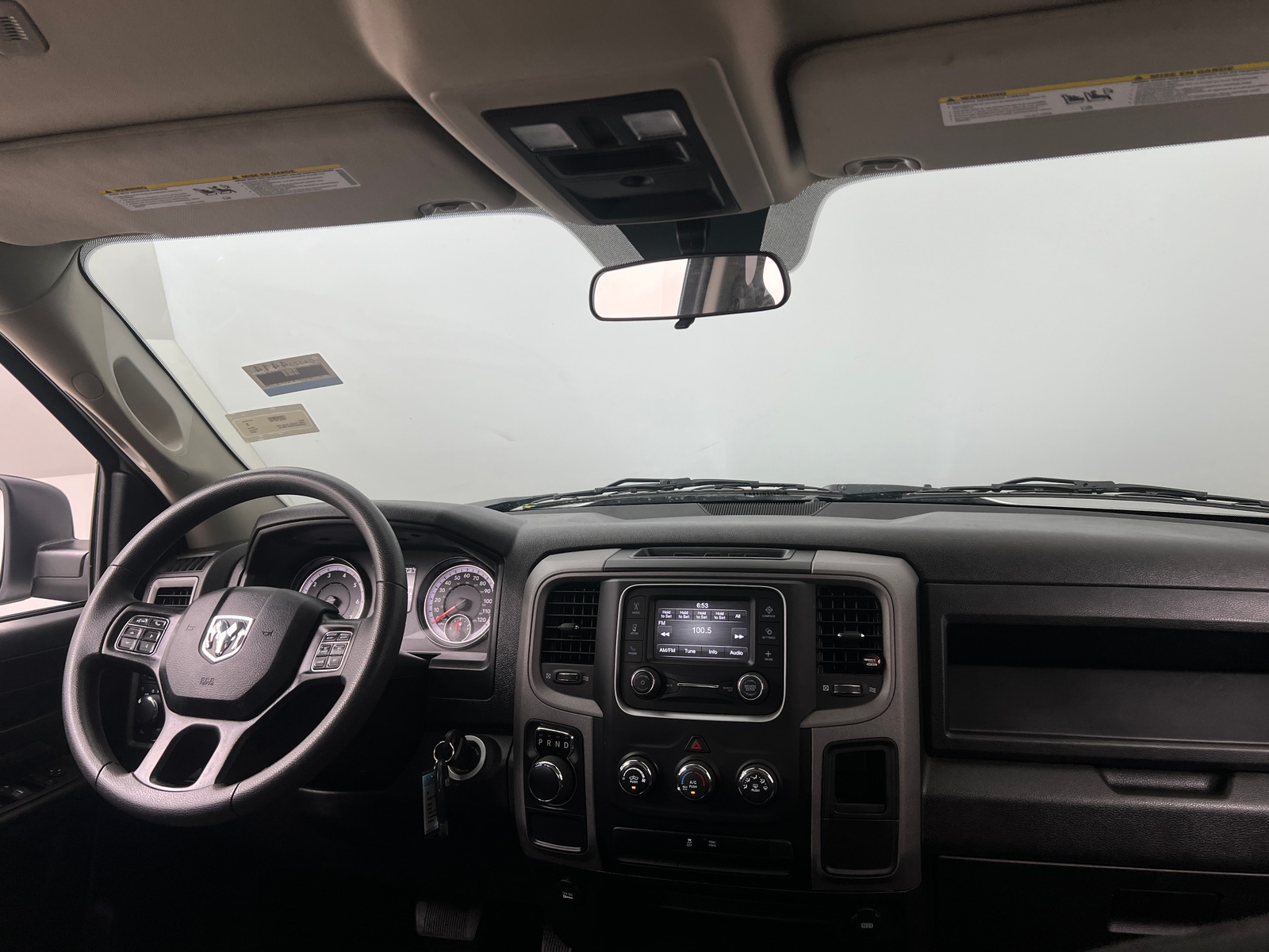 Thumbnail: 2024 RAM 1500 Classic - 3