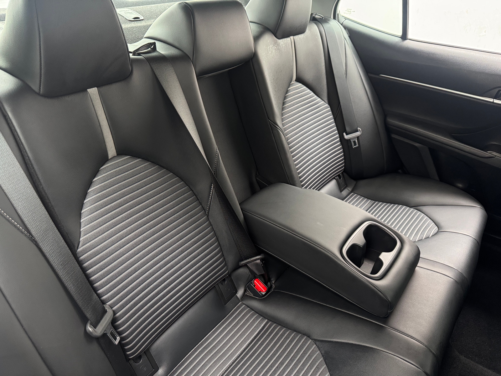 Thumbnail: 2022 Toyota Camry - 5