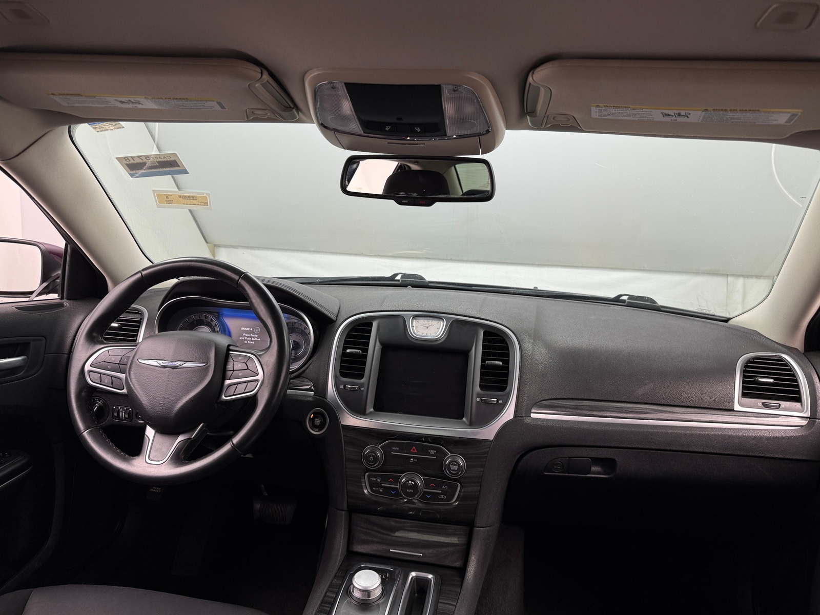 Thumbnail: 2021 Chrysler 300 - 3