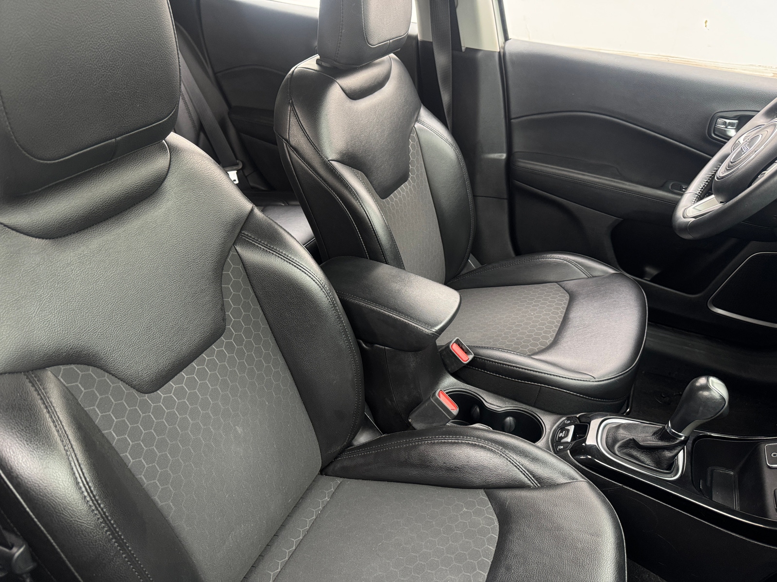 Thumbnail: 2018 Jeep Compass - 2