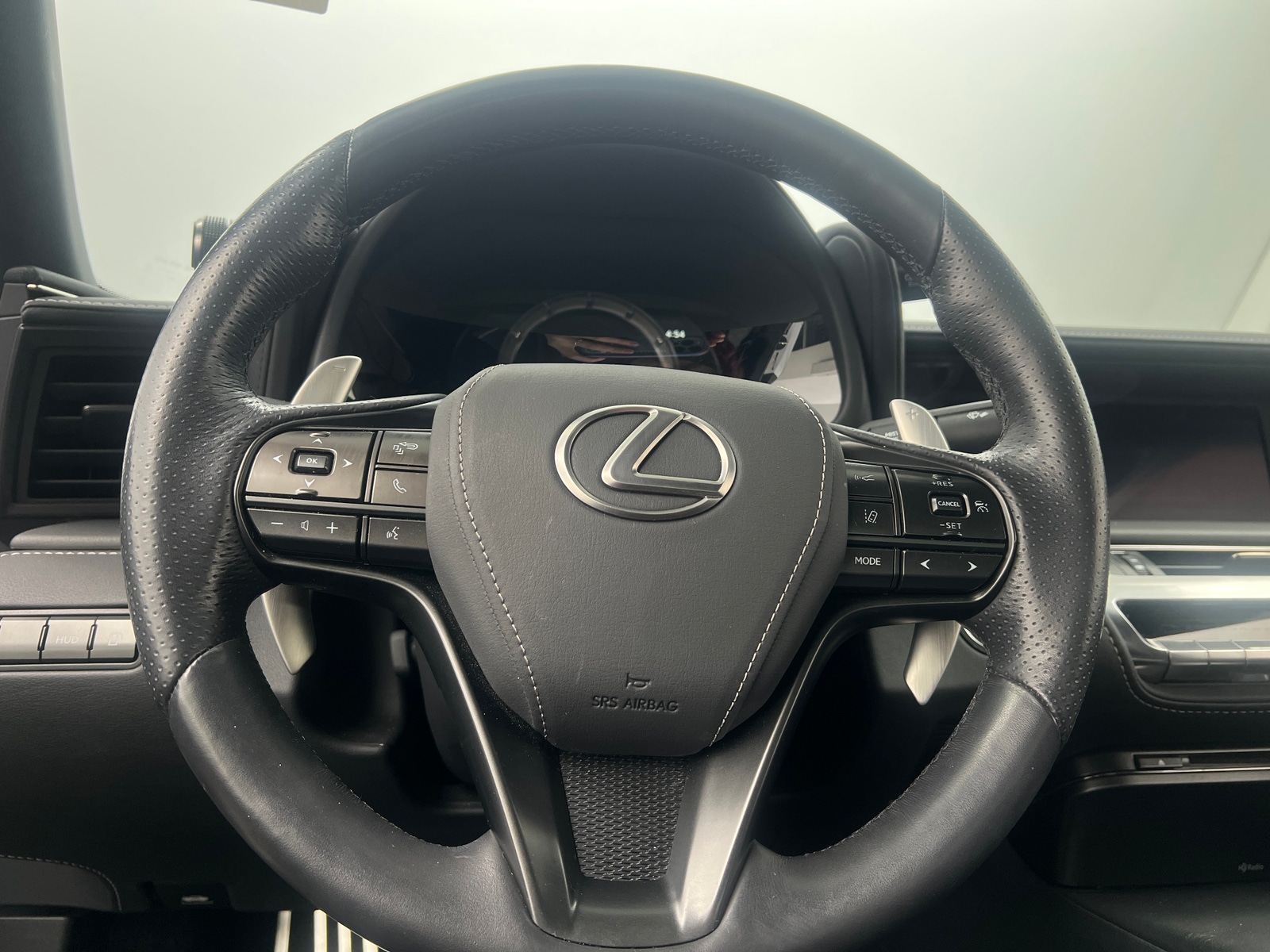 Thumbnail: 2021 Lexus LC - 4