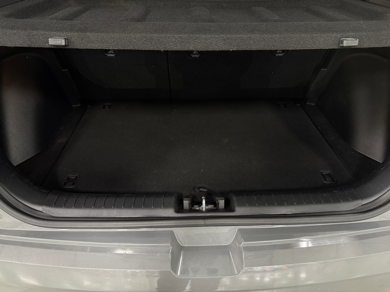 Thumbnail: 2023 Hyundai Venue - 7