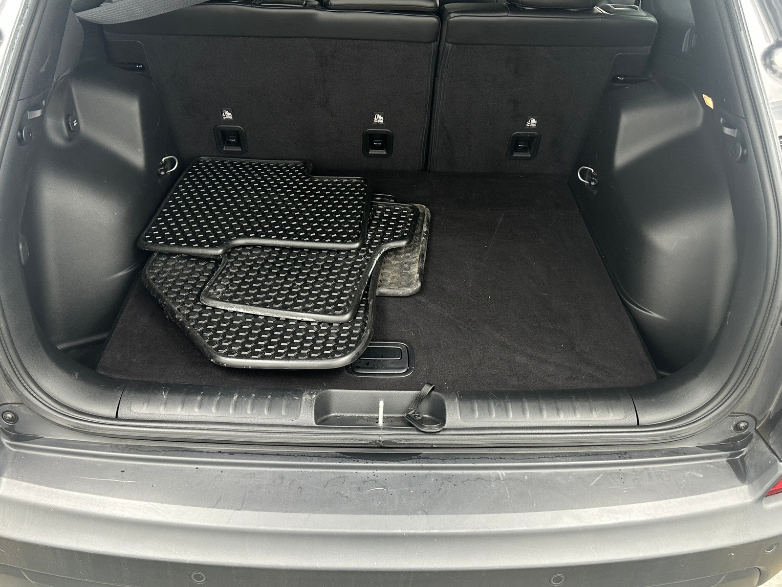 Thumbnail: 2020 Jeep Cherokee - 7