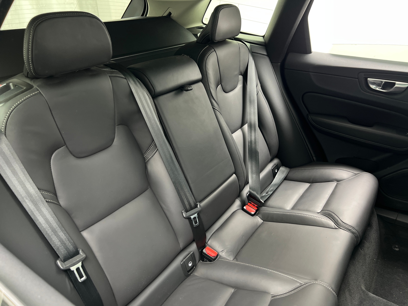 Thumbnail: 2023 Volvo XC60 - 5