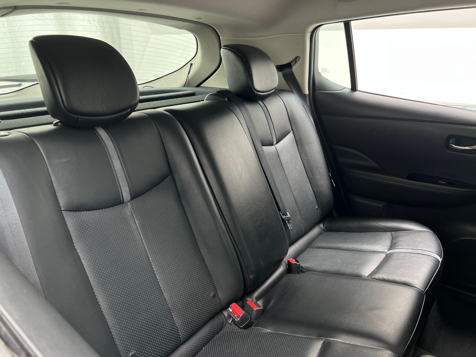 Thumbnail: 2018 Nissan Leaf - 5