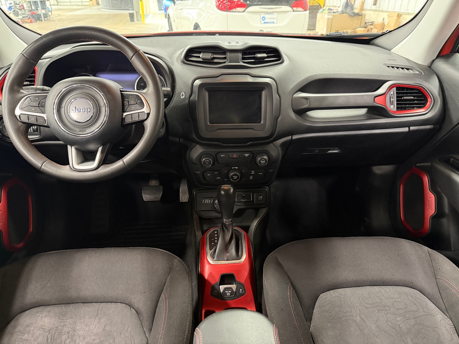 Thumbnail: 2020 Jeep Renegade - 3