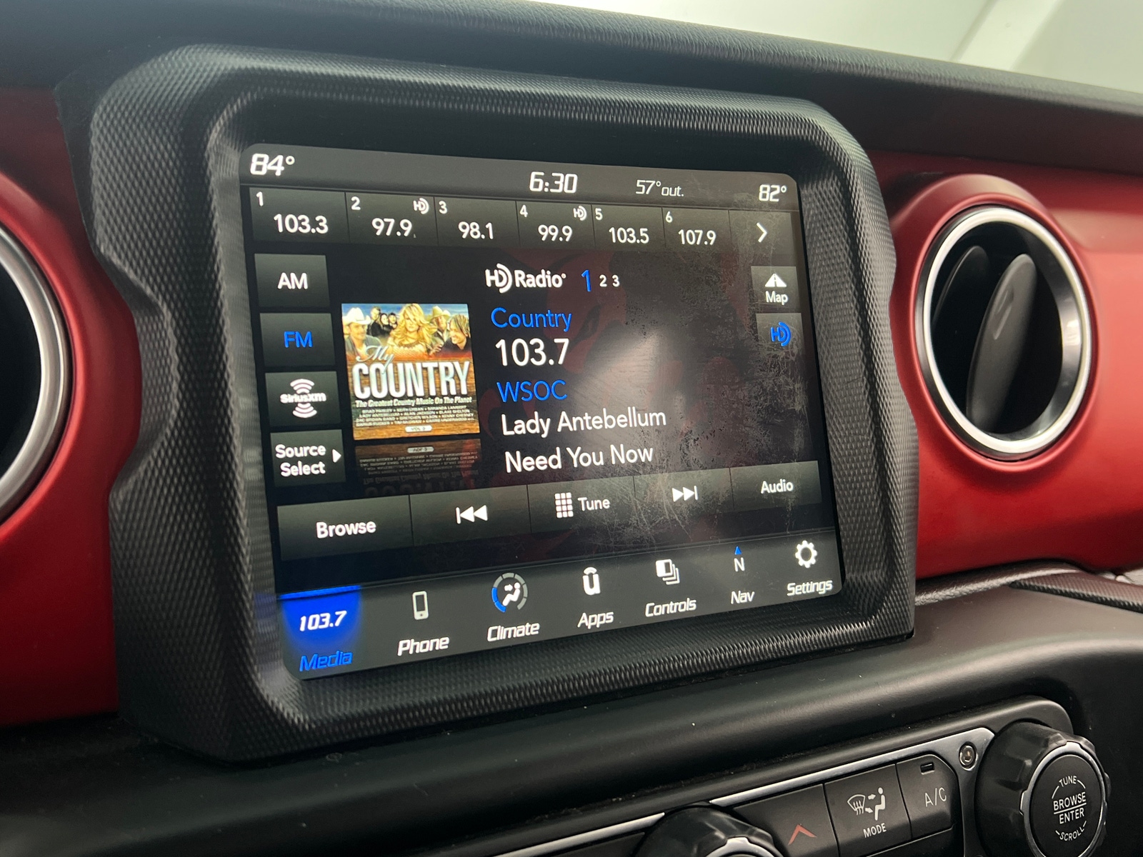 Thumbnail: 2020 Jeep Wrangler - 3