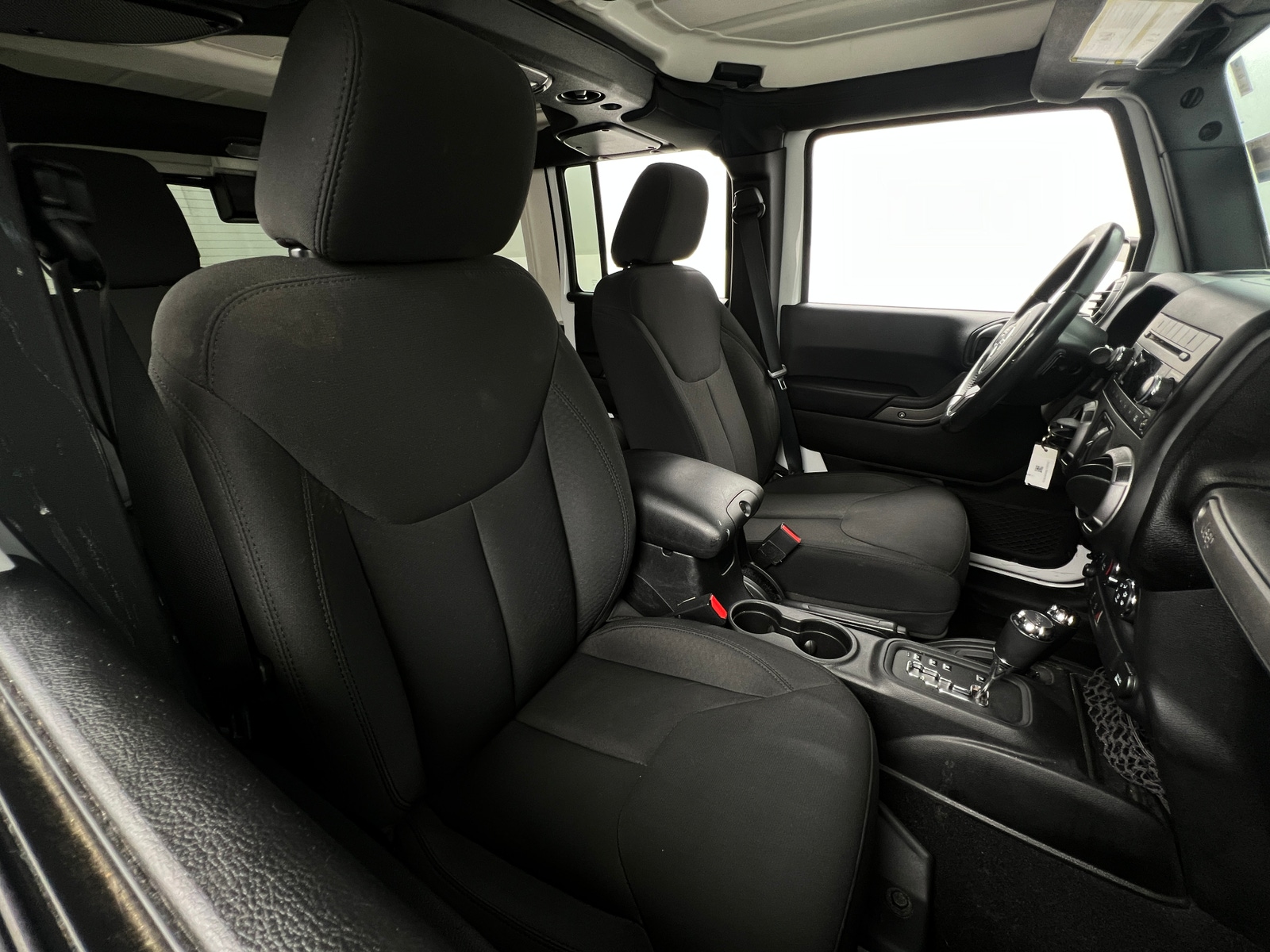 Thumbnail: 2016 Jeep Wrangler - 2