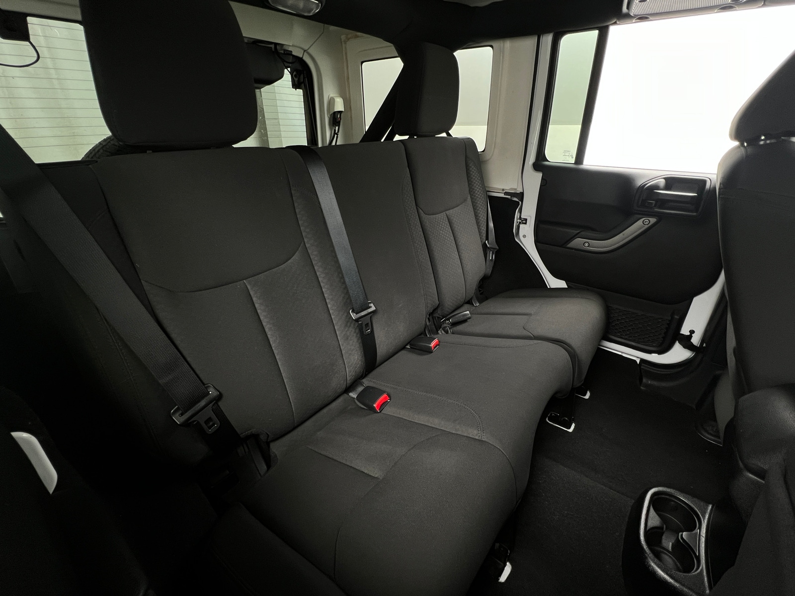 Thumbnail: 2016 Jeep Wrangler - 6