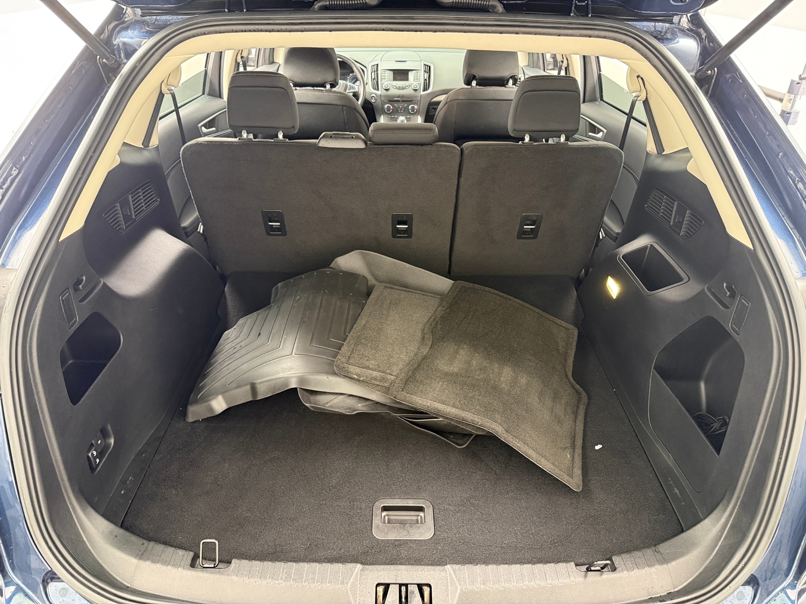 Thumbnail: 2017 Ford Edge - 7