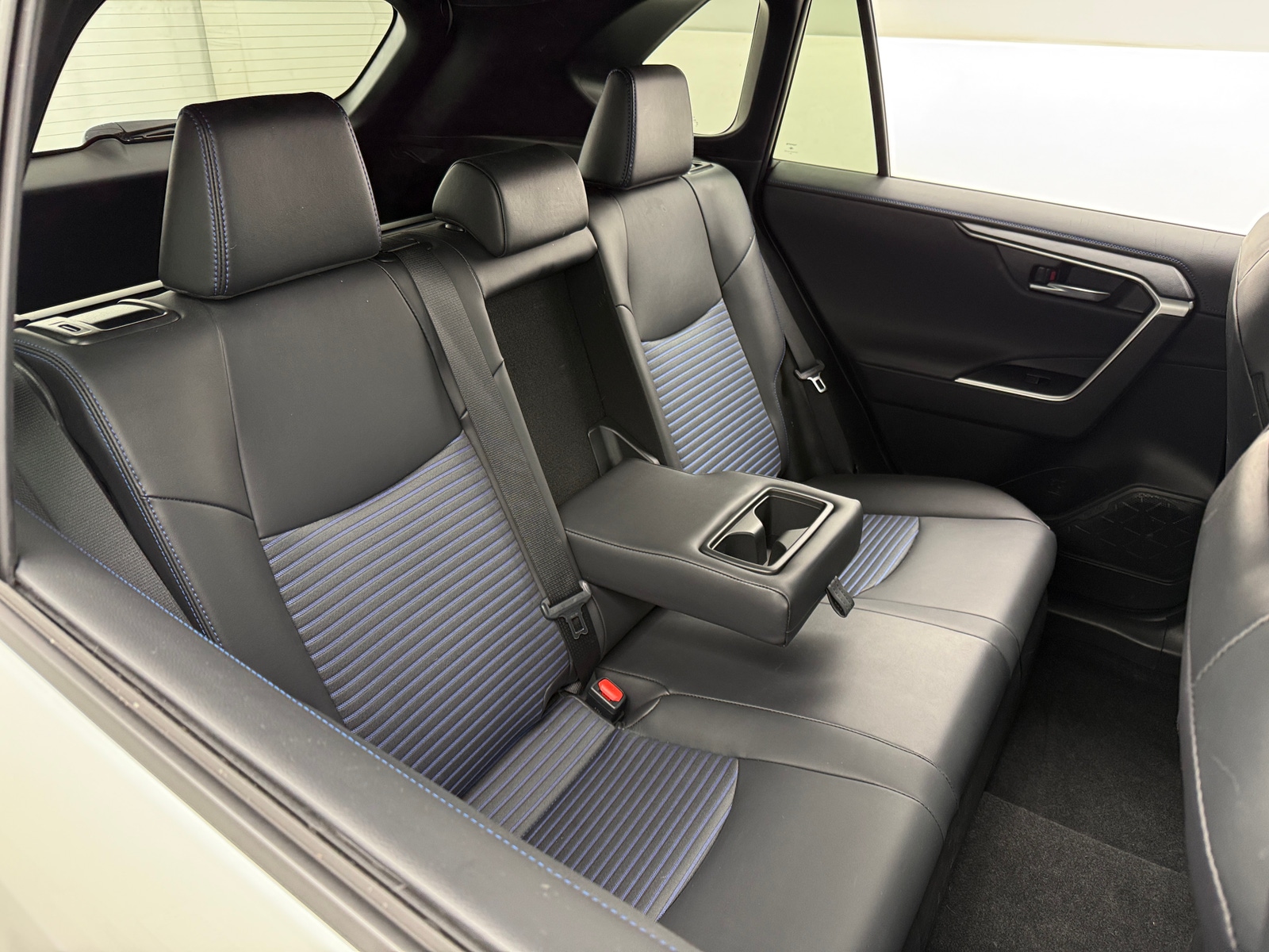 Thumbnail: 2024 Toyota RAV4 - 6