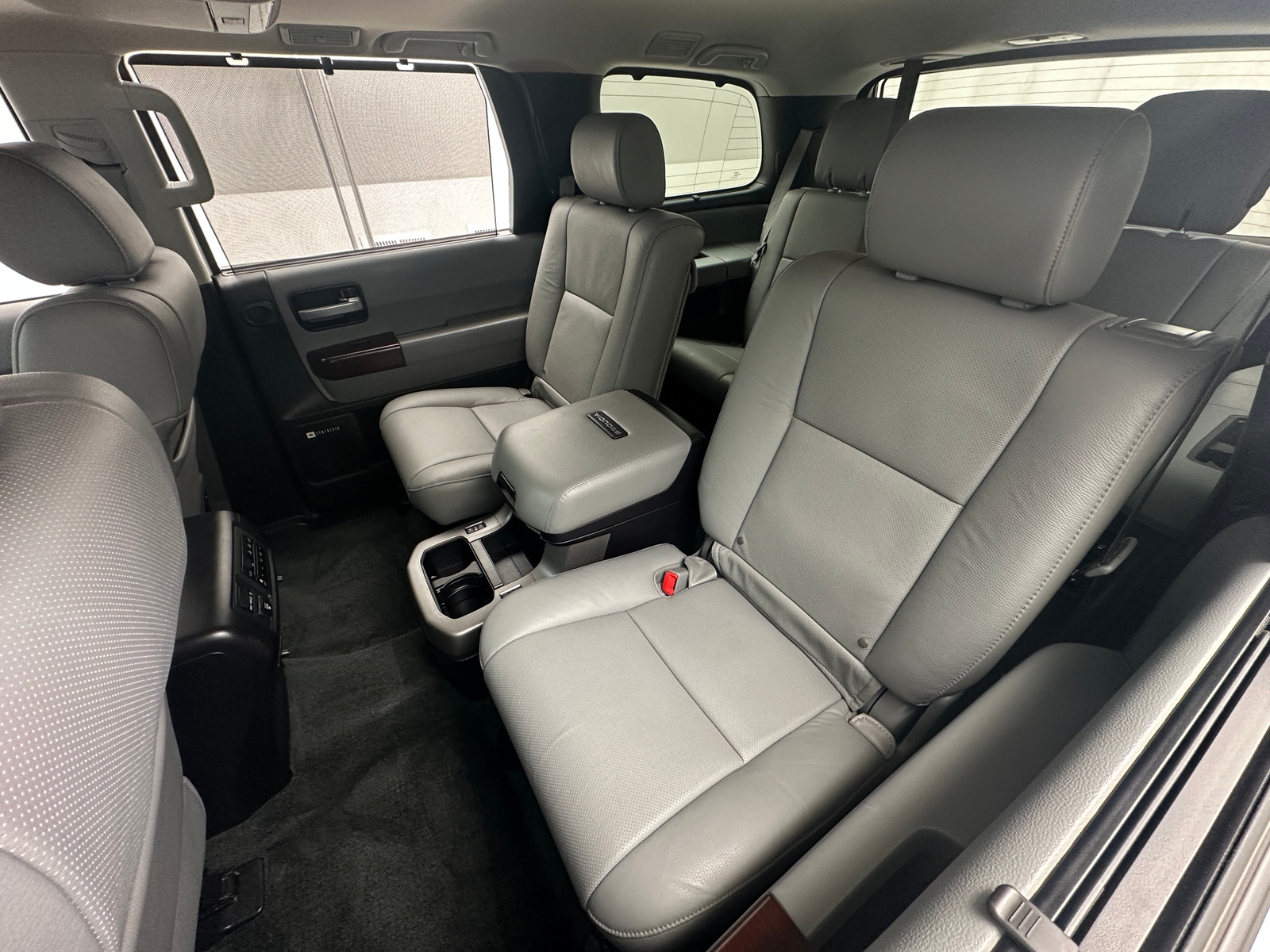 Thumbnail: 2017 Toyota Sequoia - 5