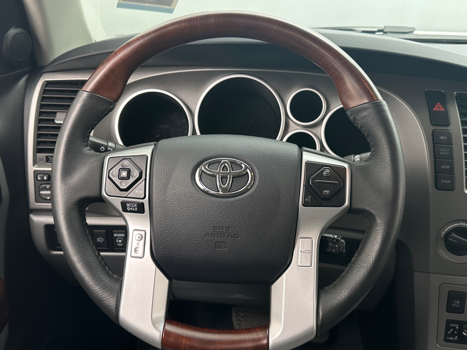 Thumbnail: 2017 Toyota Sequoia - 4