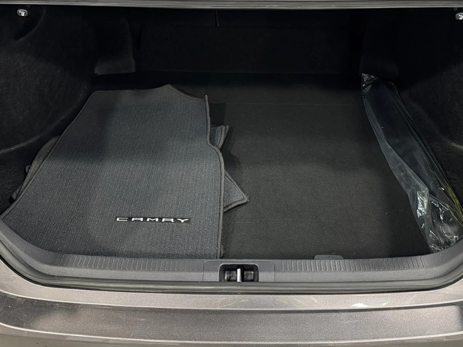 Thumbnail: 2023 Toyota Camry - 7