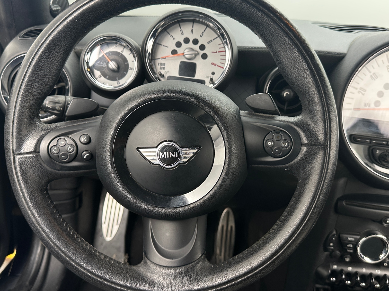 Thumbnail: 2012 MINI Cooper Convertible - 4