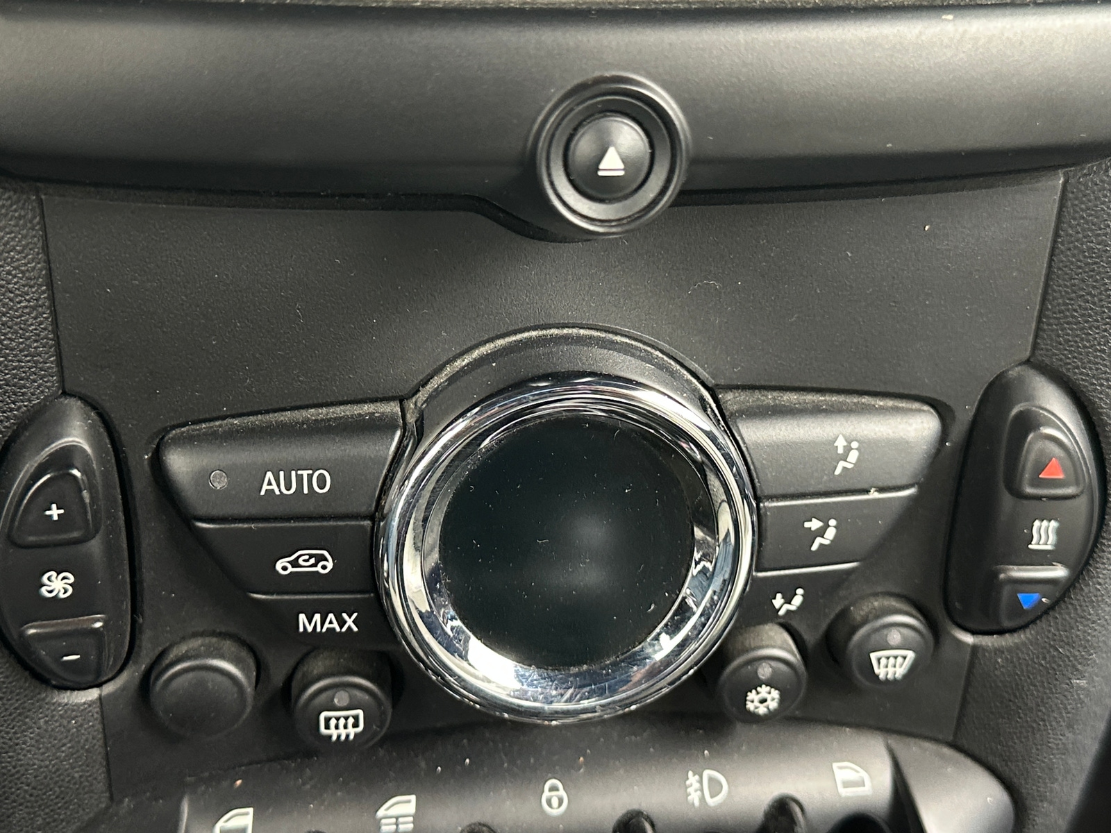 Thumbnail: 2012 MINI Cooper Convertible - 3