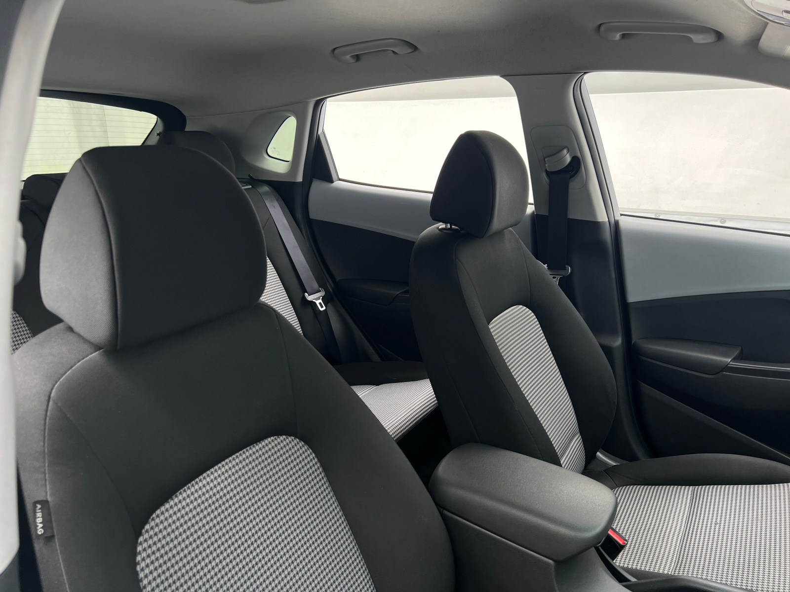 Thumbnail: 2020 Hyundai Kona - 2