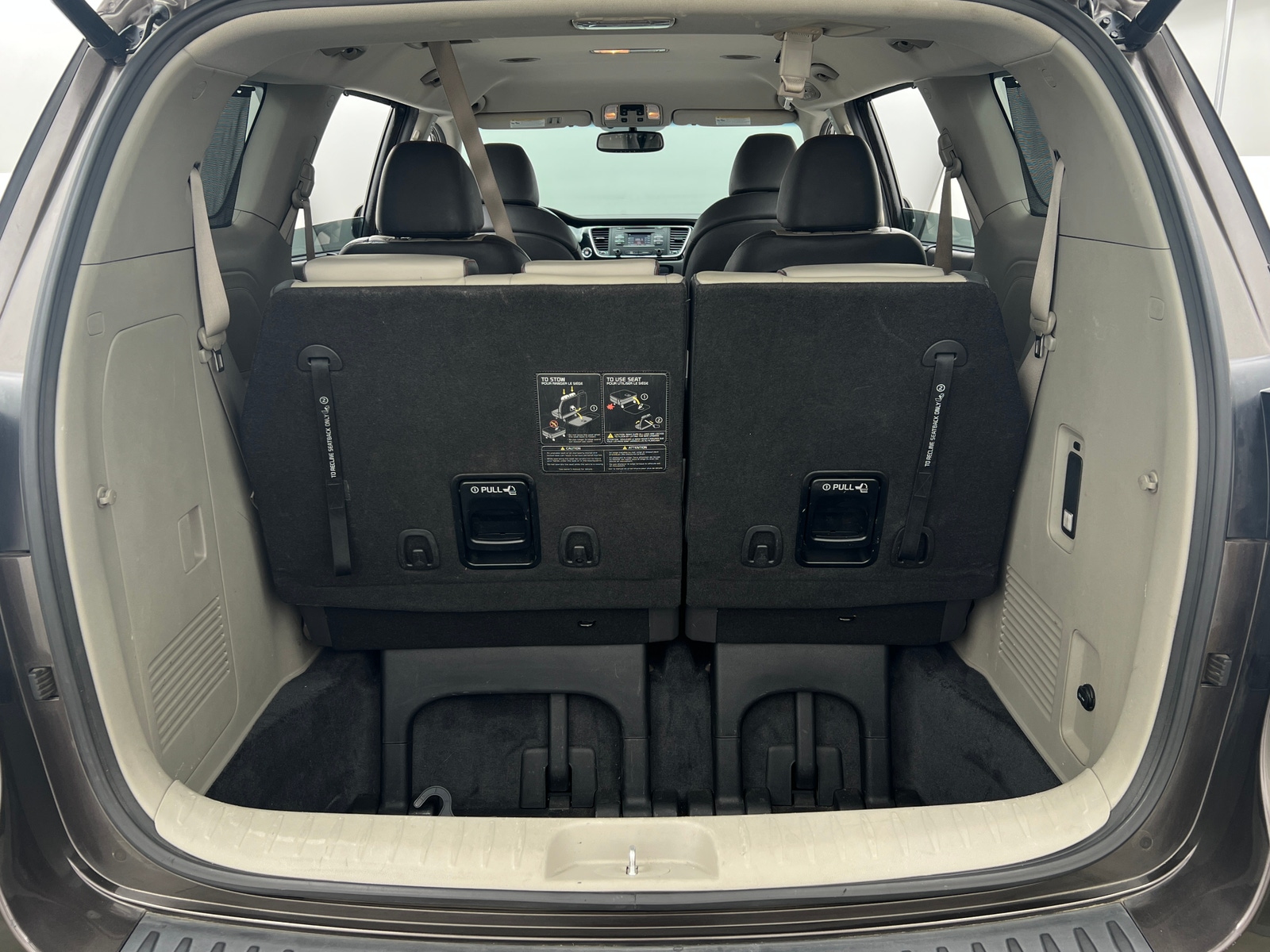 Thumbnail: 2016 Kia Sedona - 6