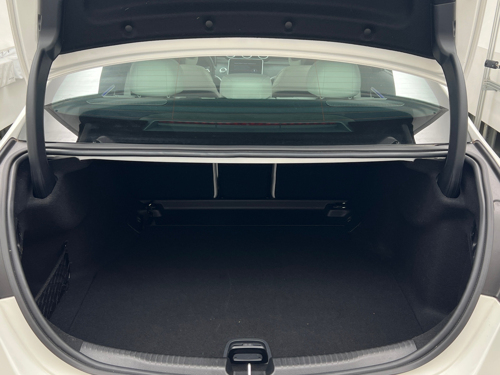 Thumbnail: 2024 Mercedes-Benz C-Class - 6