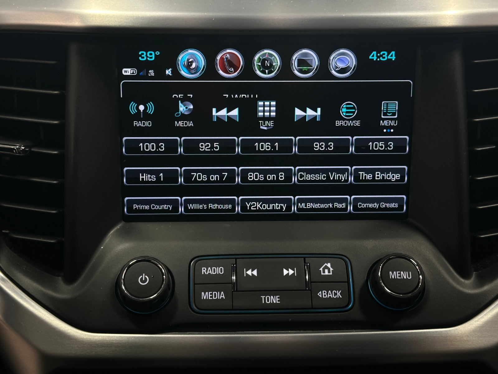 Thumbnail: 2018 GMC Acadia - 3