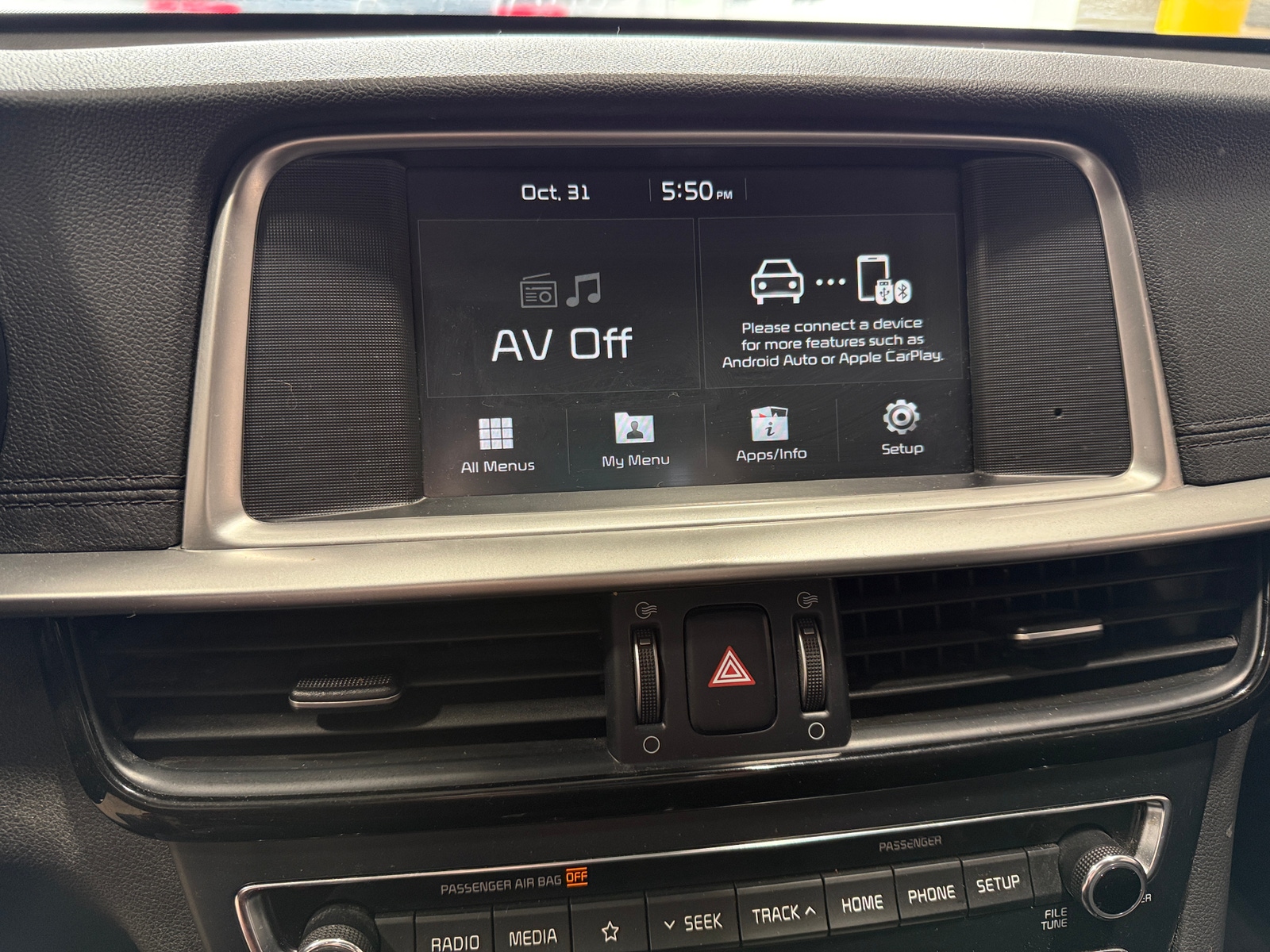 Thumbnail: 2020 Kia Optima - 4