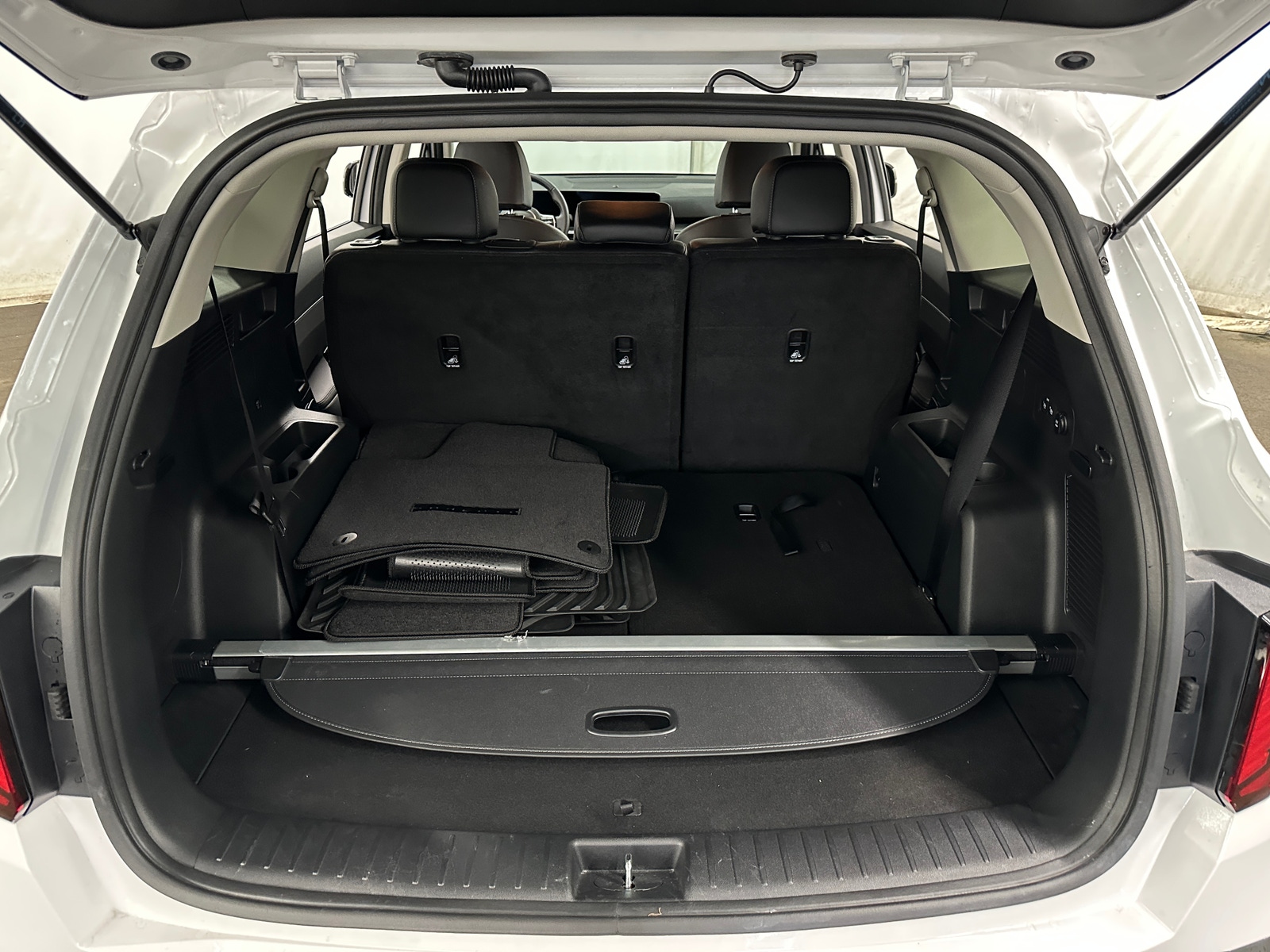 Thumbnail: 2025 Kia Sorento - 6