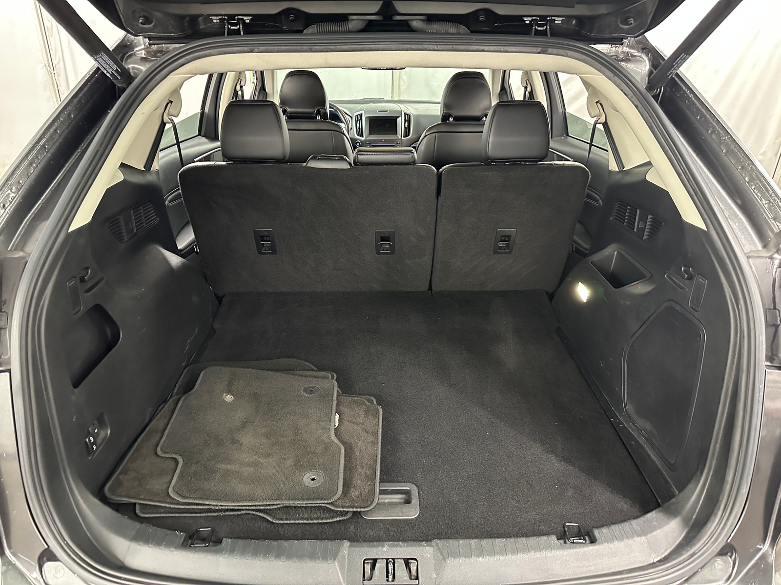 Thumbnail: 2015 Ford Edge - 6