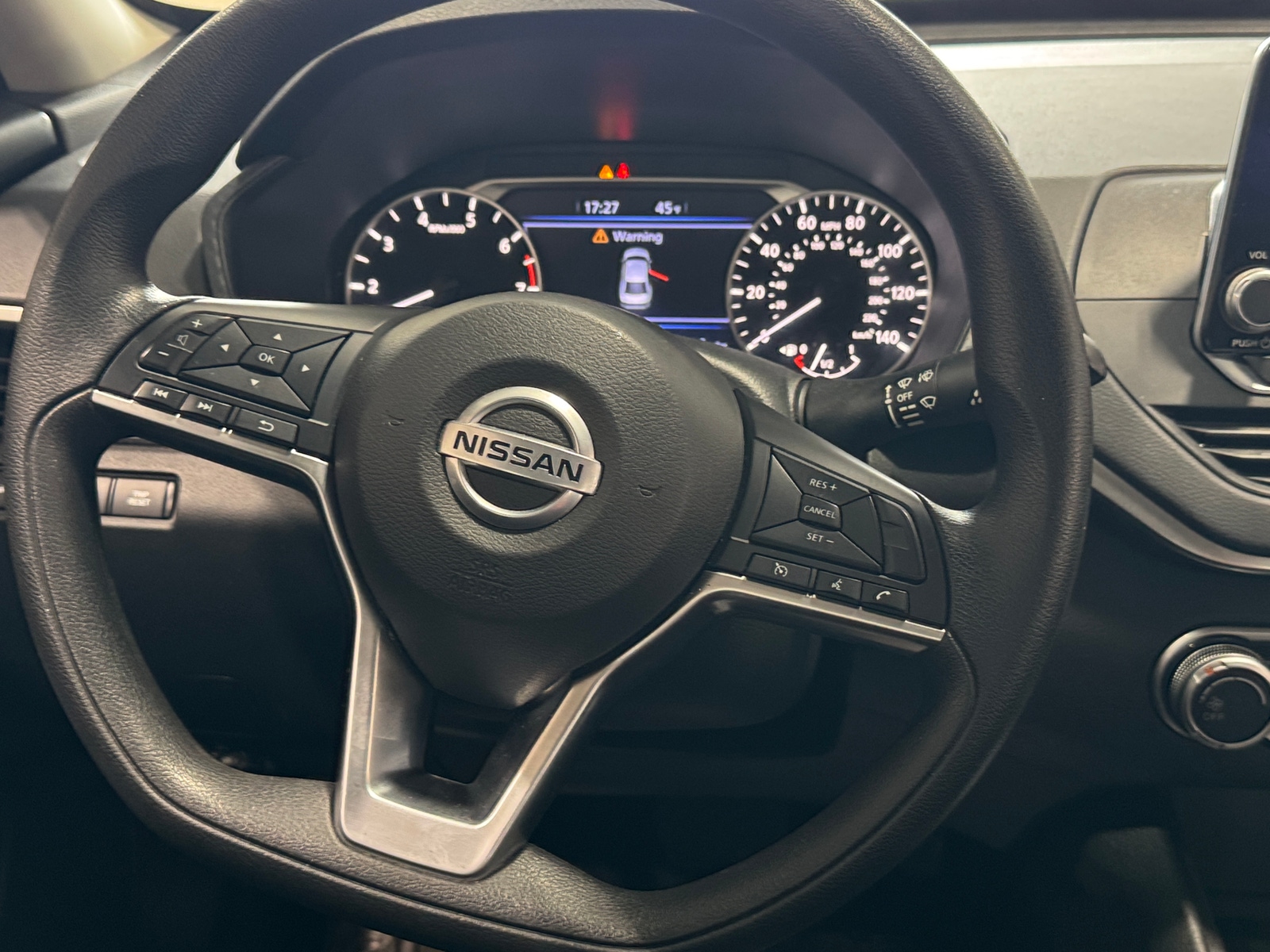 Thumbnail: 2020 Nissan Altima - 5