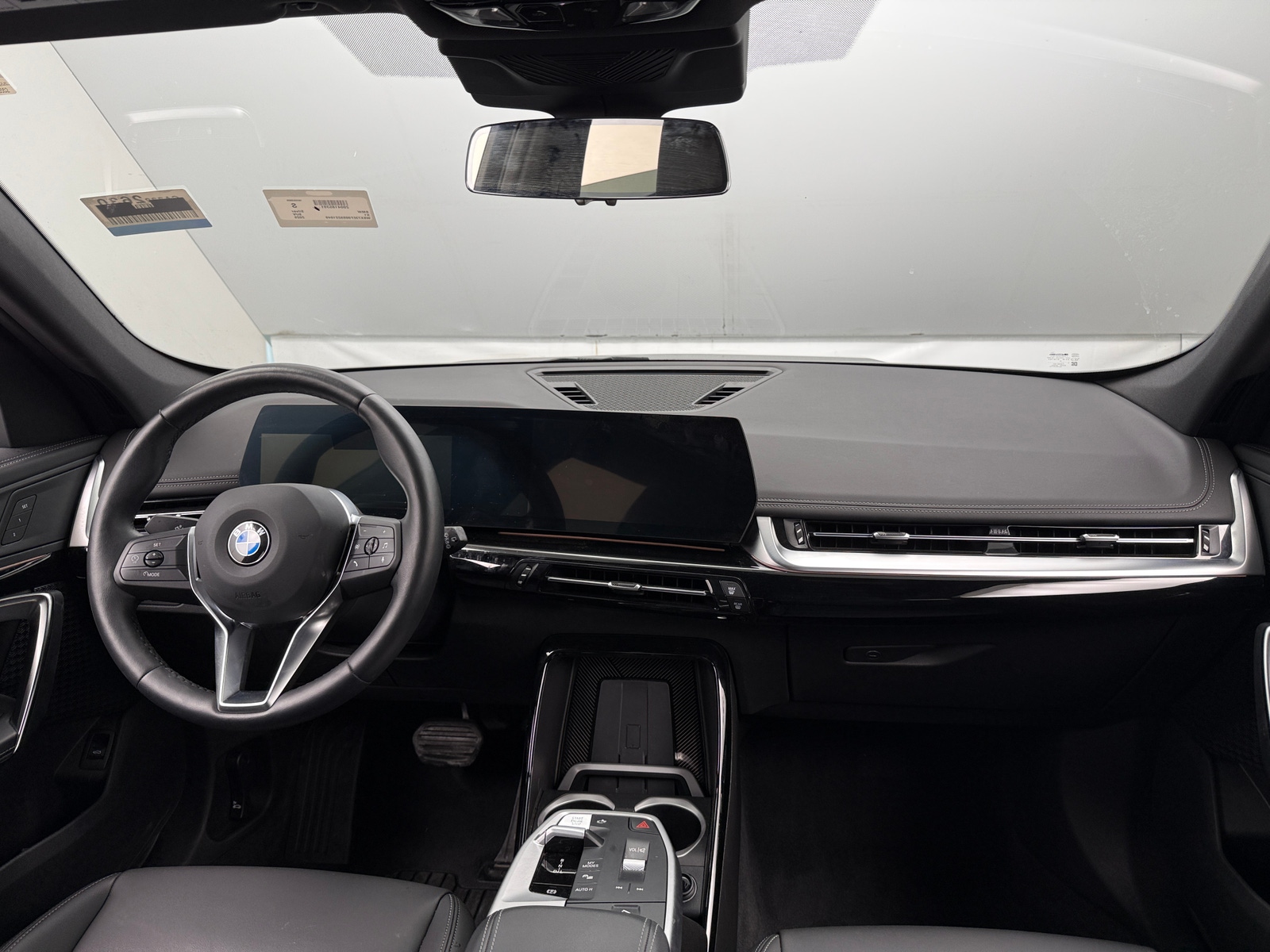 Thumbnail: 2025 BMW X1 - 2