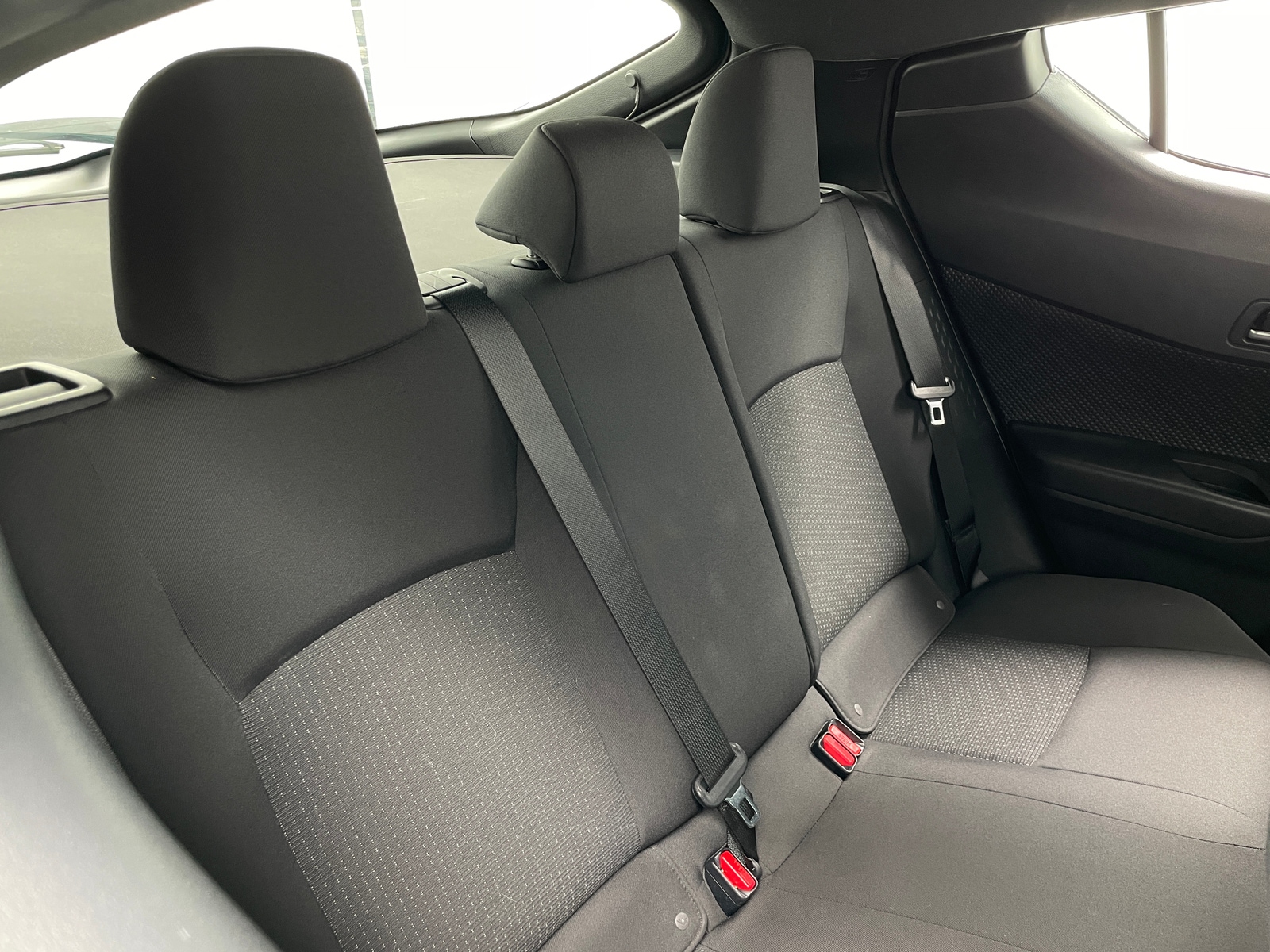 Thumbnail: 2018 Toyota C-HR - 6