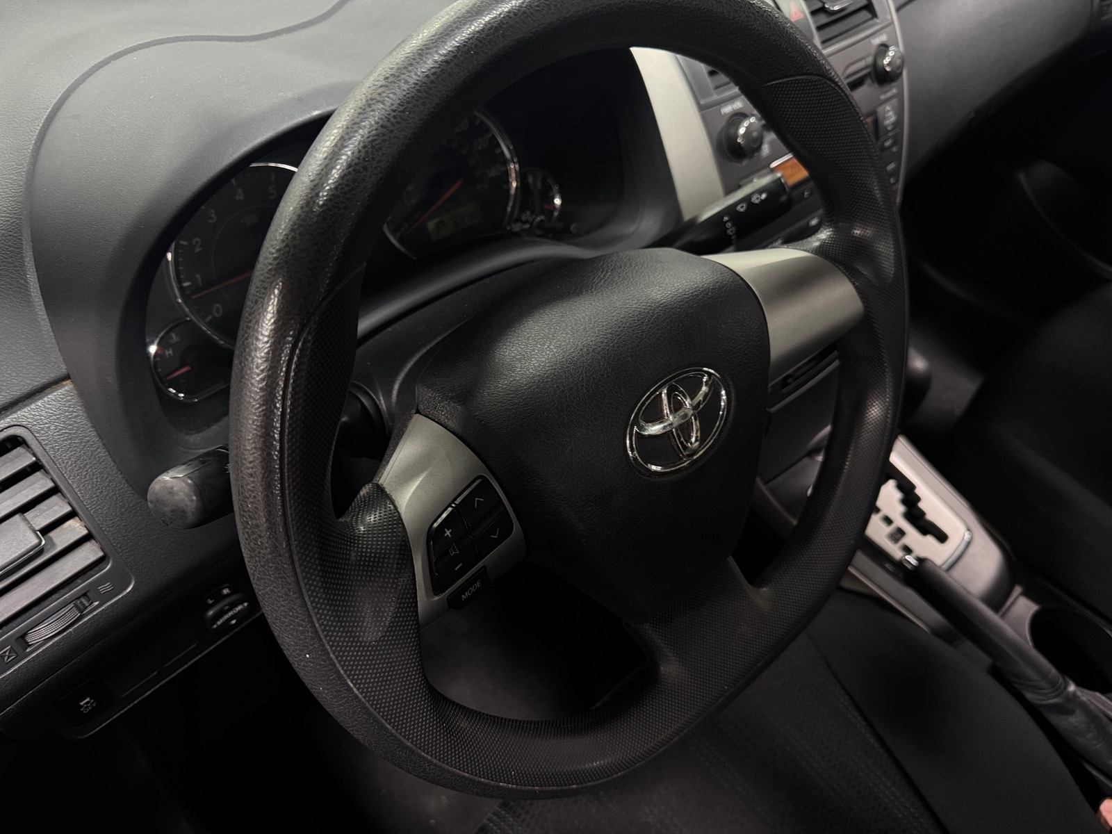 Thumbnail: 2011 Toyota Corolla - 5