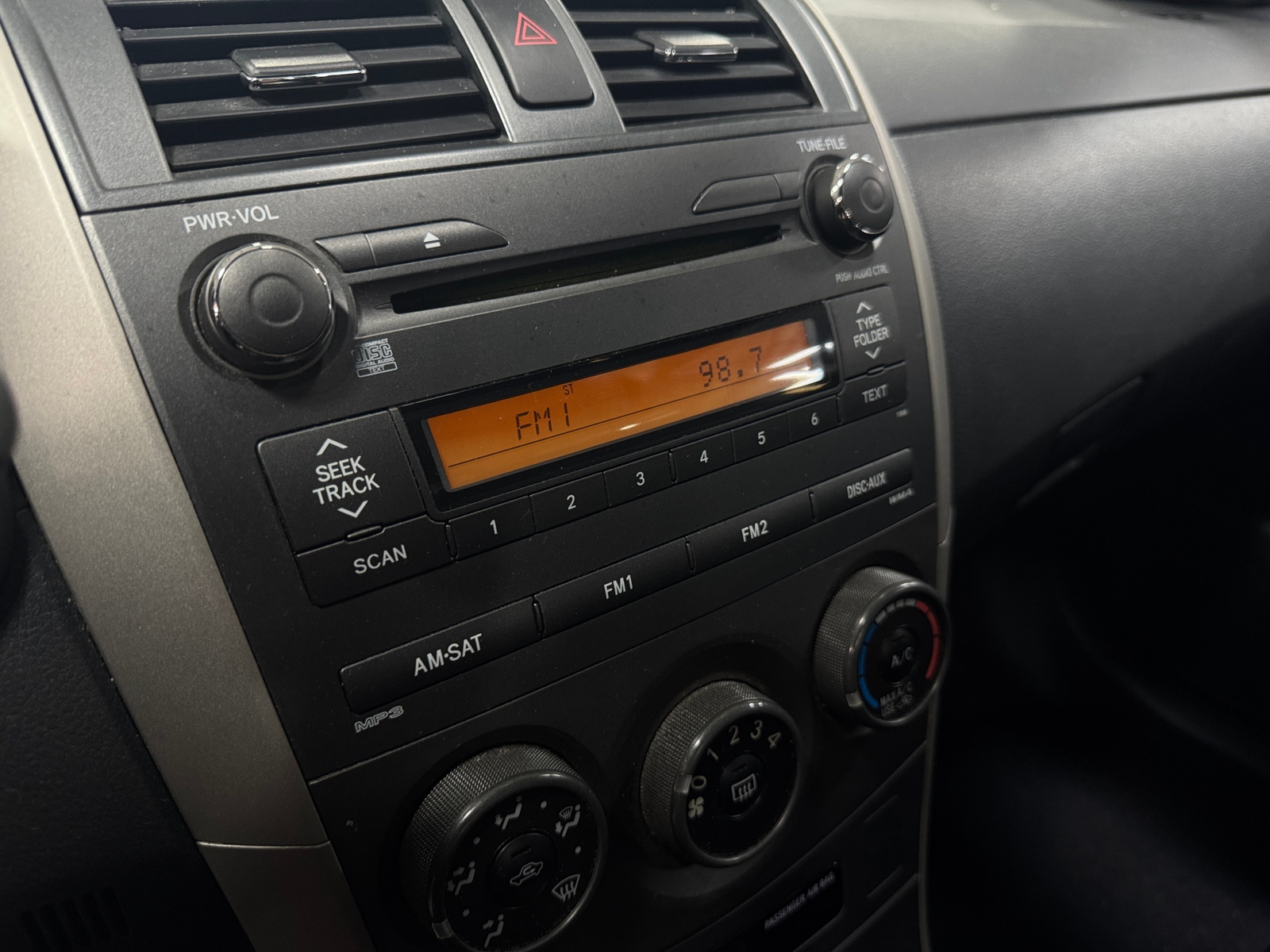 Thumbnail: 2011 Toyota Corolla - 4