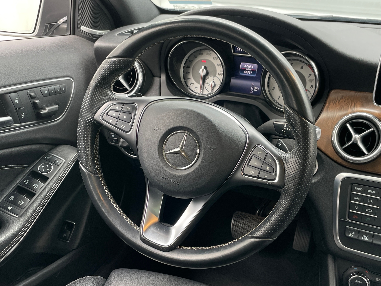 Thumbnail: 2016 Mercedes-Benz GLA - 4