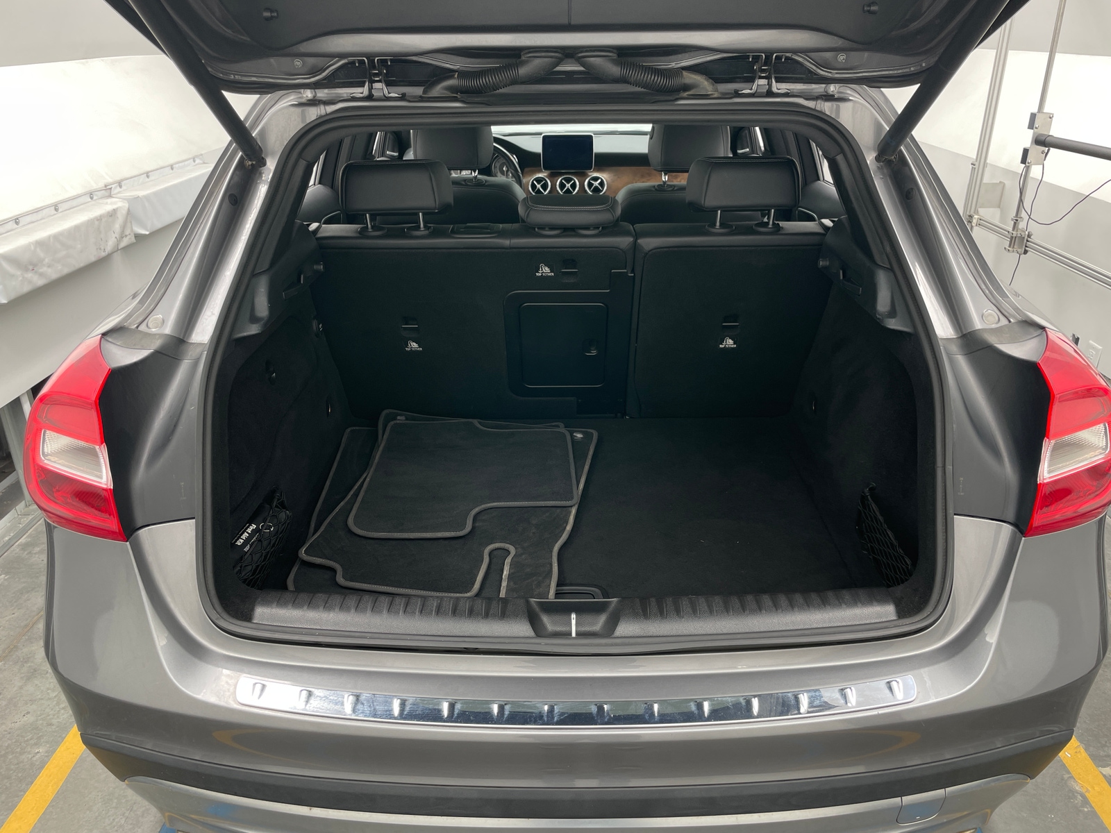 Thumbnail: 2016 Mercedes-Benz GLA - 6