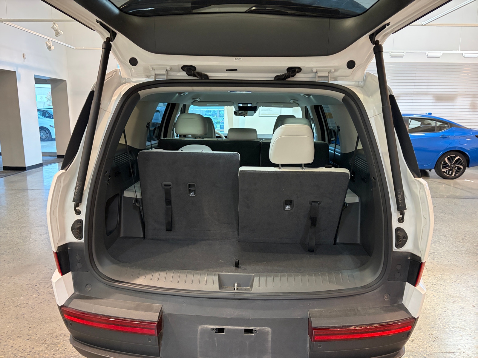 Thumbnail: 2025 Hyundai Santa Fe - 6