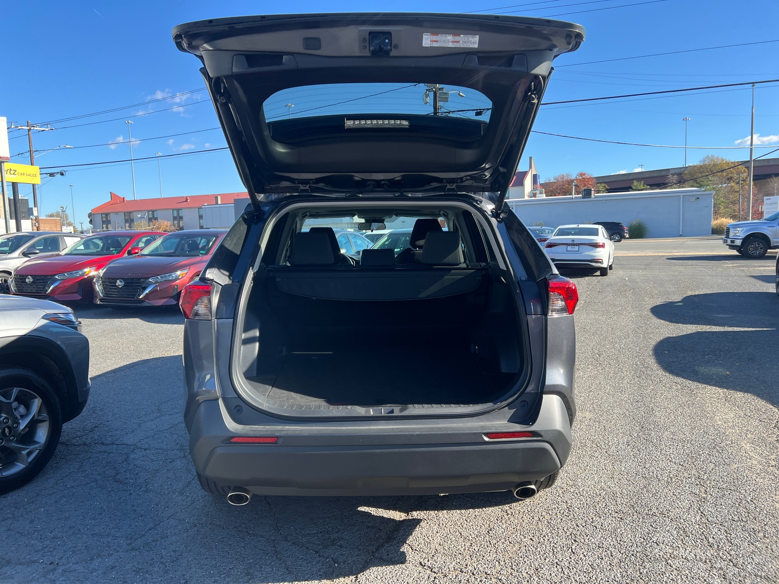 Thumbnail: 2025 Toyota RAV4 - 6