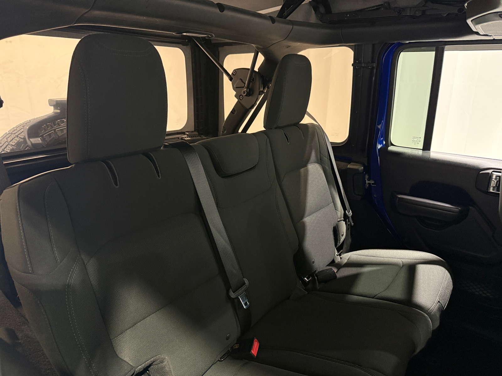 Thumbnail: 2018 Jeep Wrangler - 6