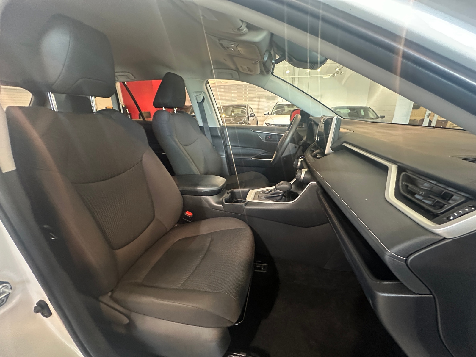 Thumbnail: 2025 Toyota RAV4 - 2