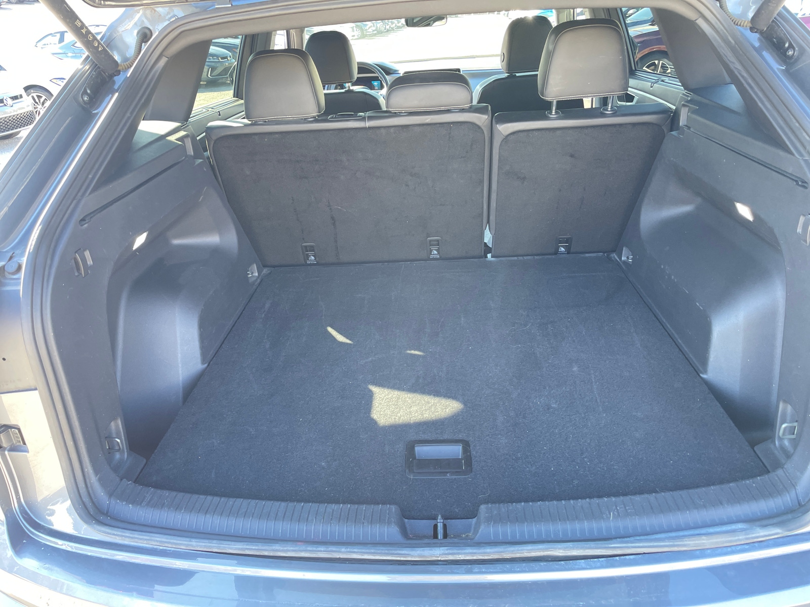 Thumbnail: 2025 Volkswagen Atlas - 6