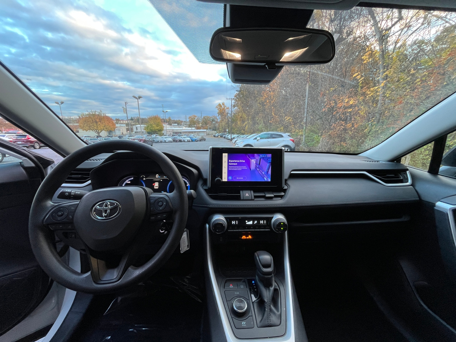 Thumbnail: 2025 Toyota RAV4 - 3