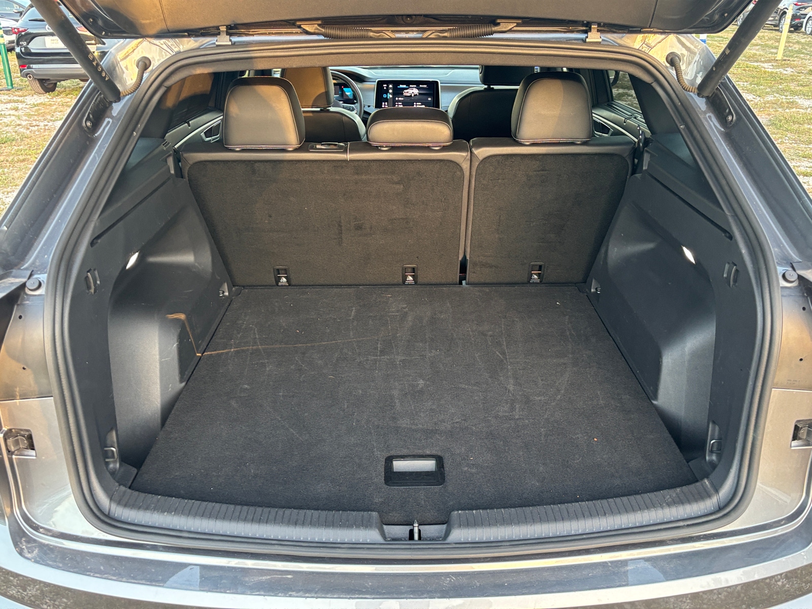 Thumbnail: 2025 Volkswagen Atlas - 5