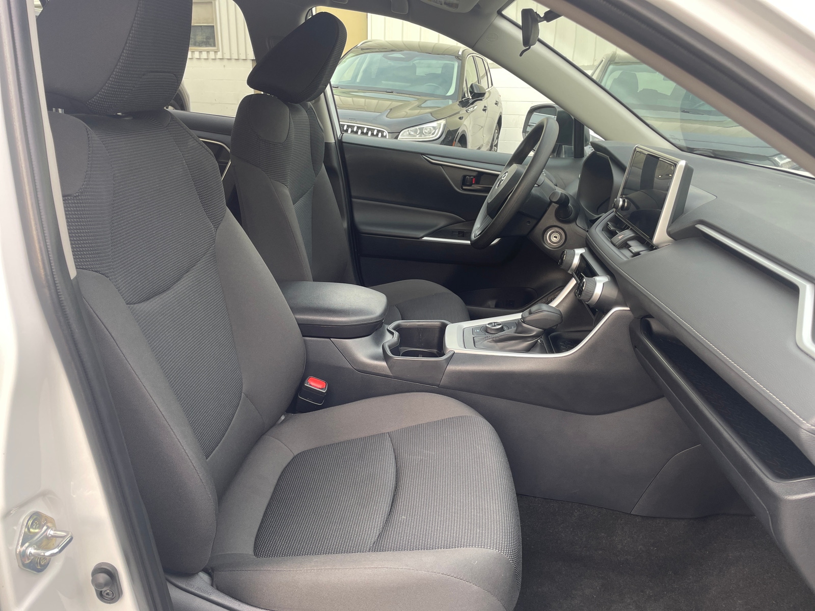 Thumbnail: 2025 Toyota RAV4 - 2