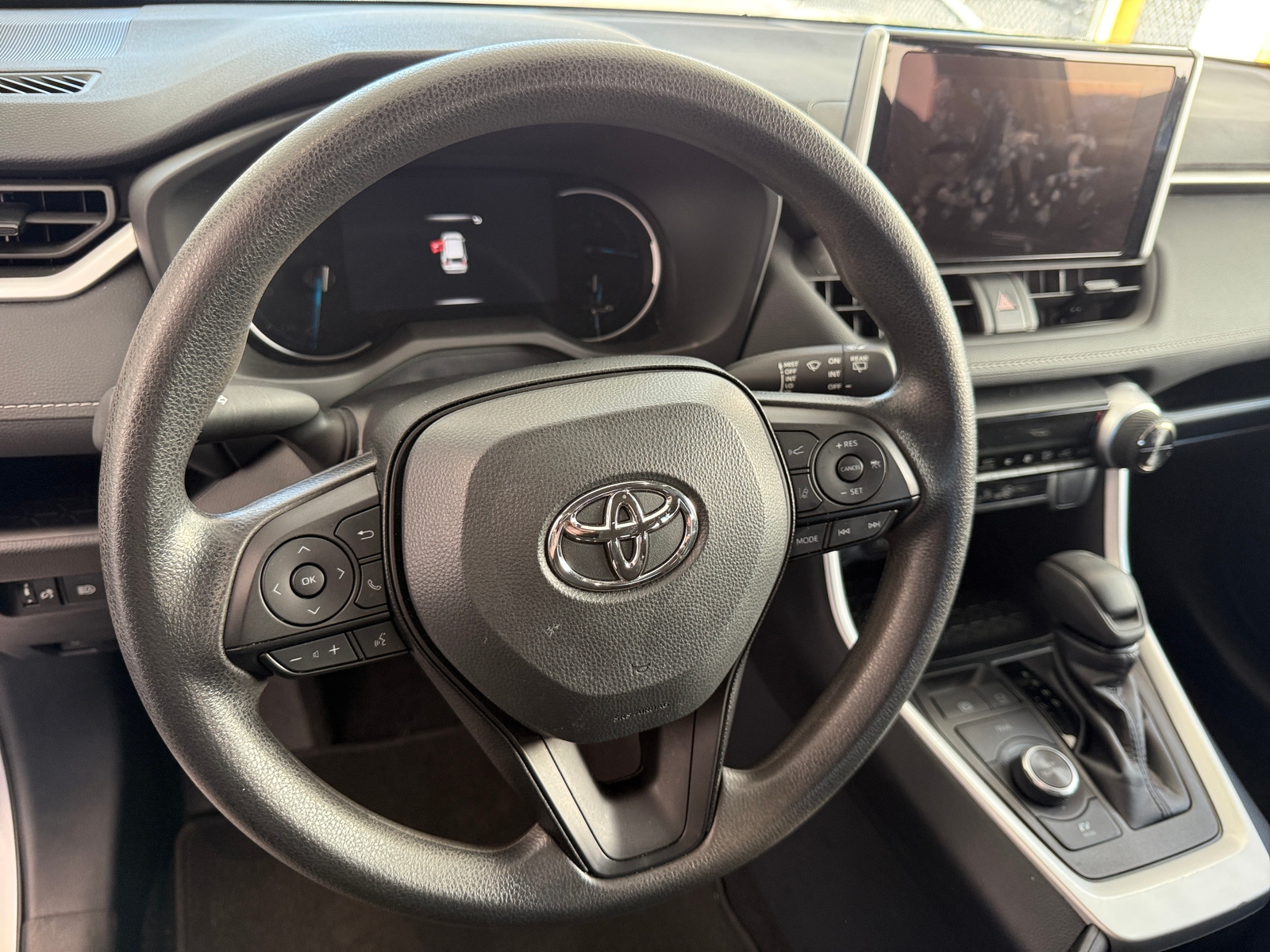 Thumbnail: 2025 Toyota RAV4 - 5