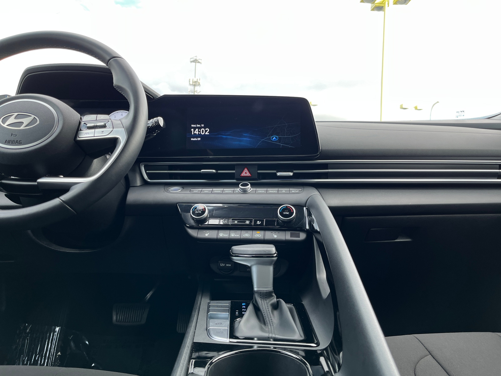 Thumbnail: 2025 Hyundai Elantra - 4