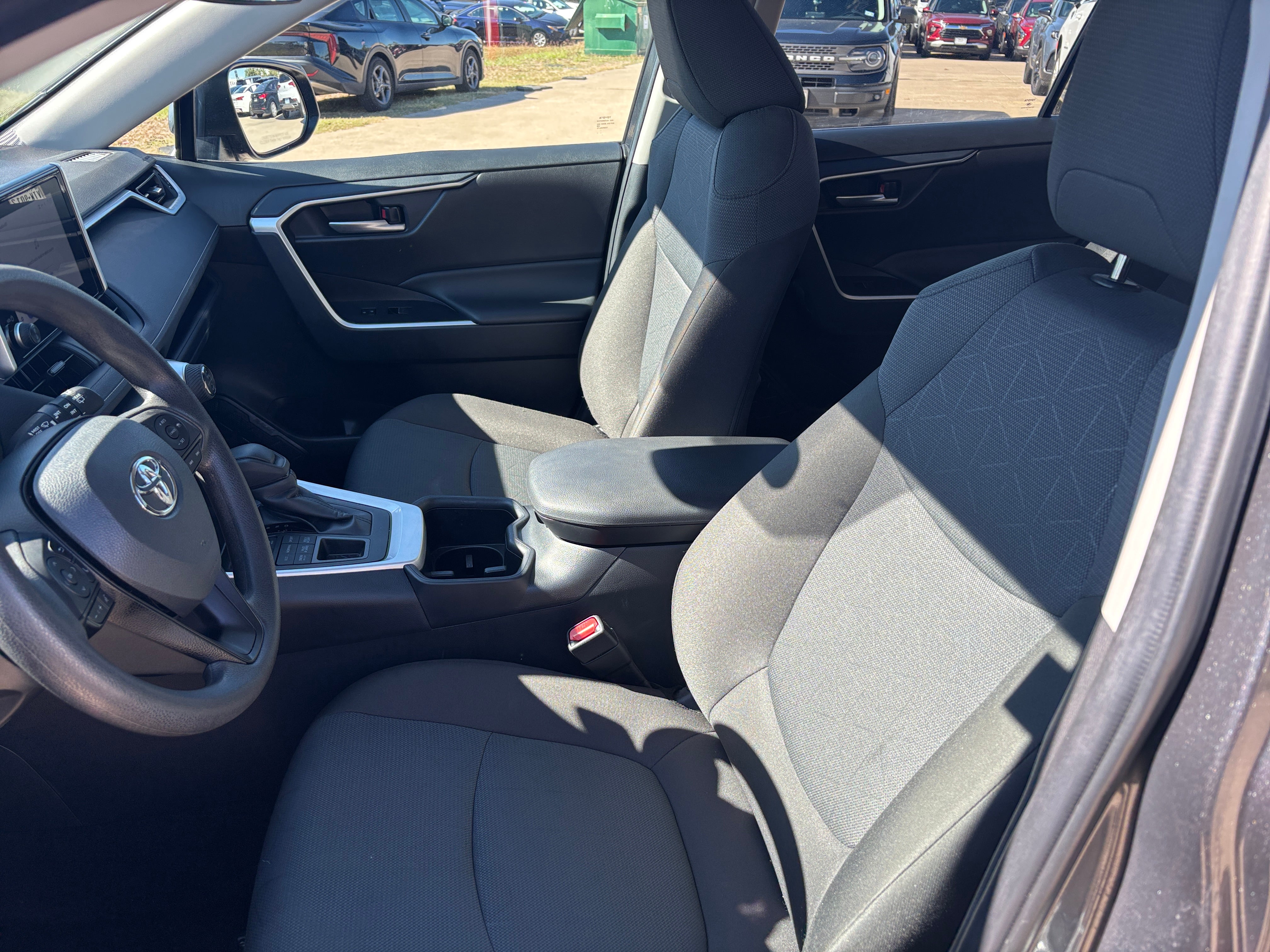 Thumbnail: 2025 Toyota RAV4 - 2