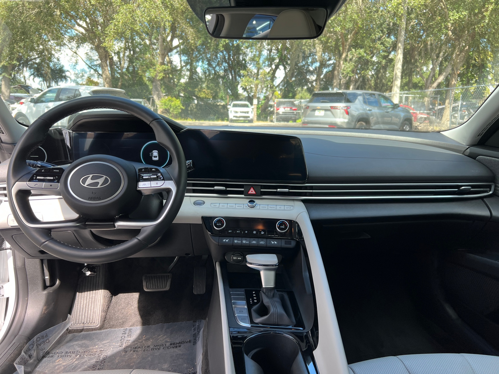 Thumbnail: 2025 Hyundai Elantra - 3