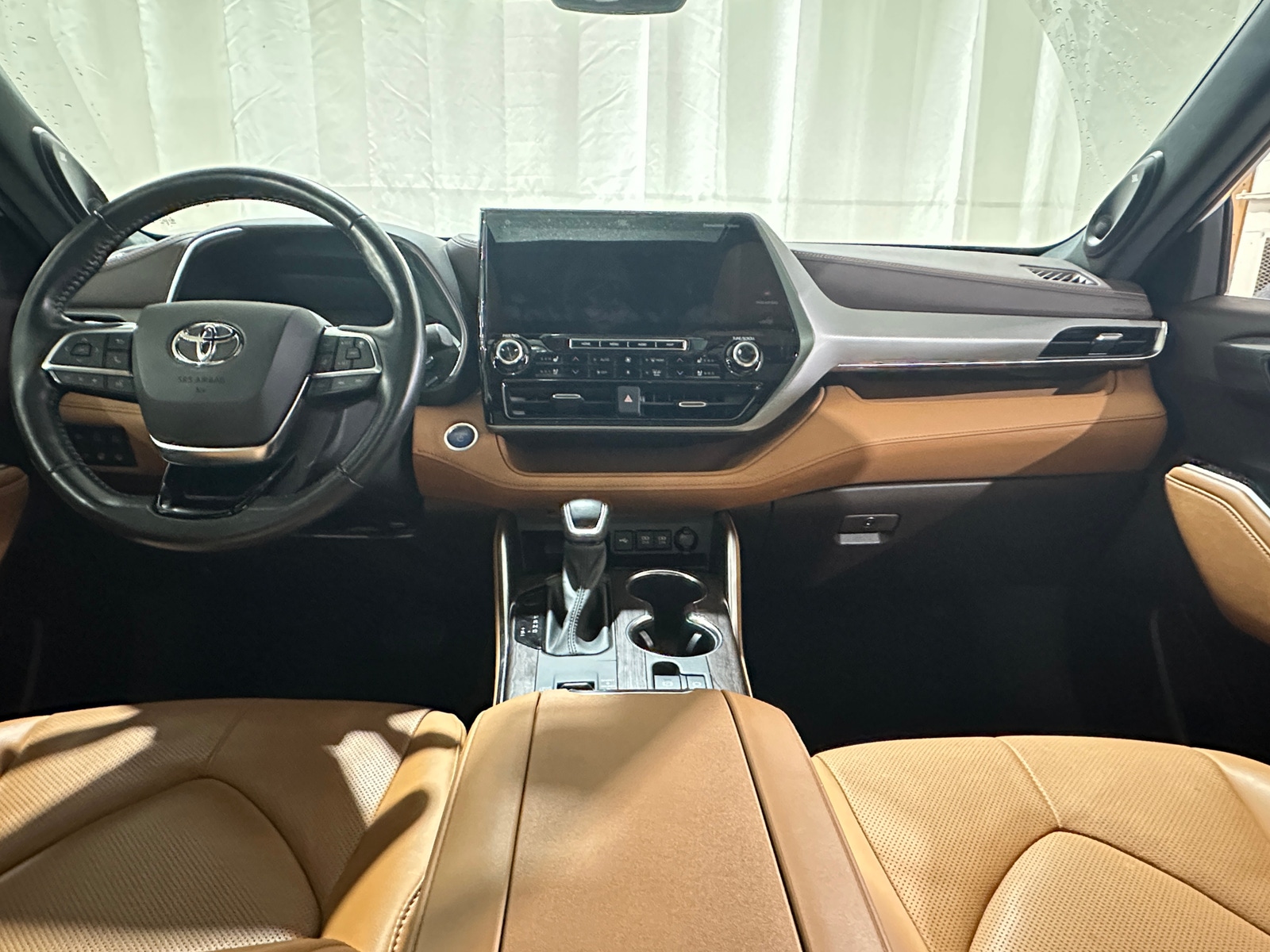 Thumbnail: 2021 Toyota Highlander - 2